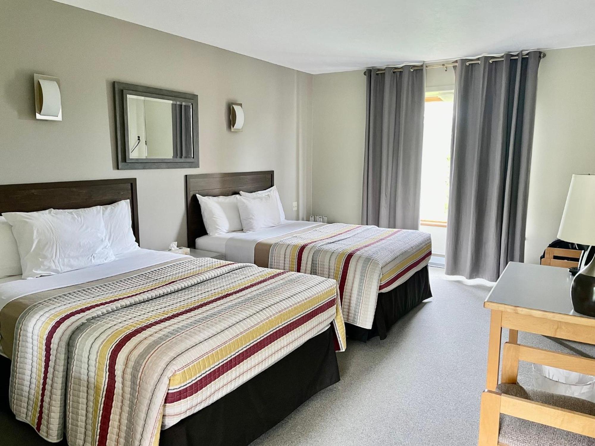 טאדוסאק Hotel Le Pionnier מראה חיצוני תמונה